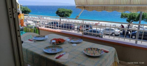 Casa fronte mare Roccalumera